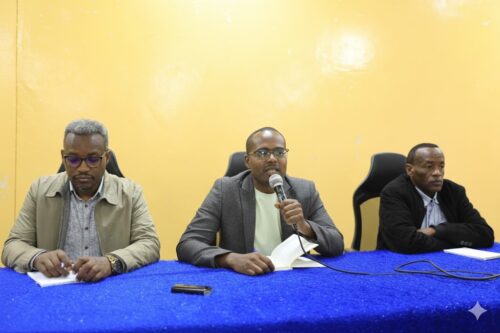 ተቋማትን በማጠናከርና በማስቀጠል ረገድ ሁሉም ሰራተኞች ድርሻ እንዳላቸው ተገለጸ፡፡