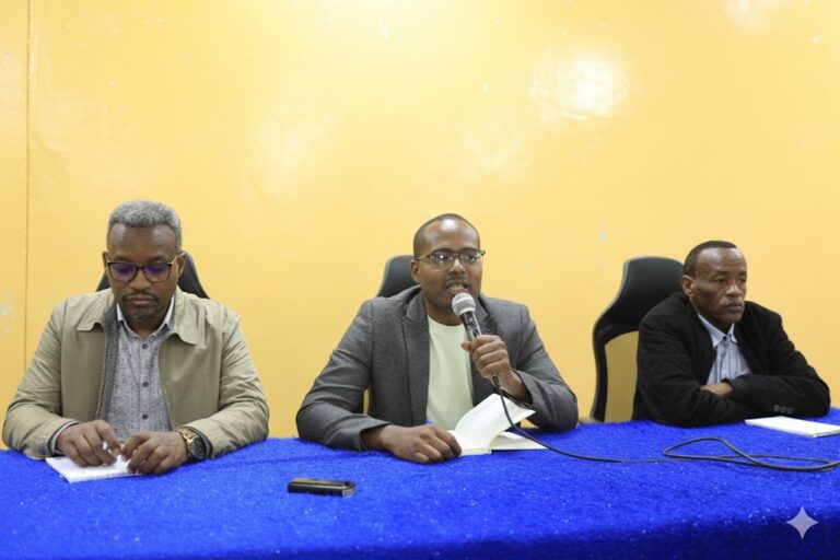 ተቋማትን በማጠናከርና በማስቀጠል ረገድ ሁሉም ሰራተኞች ድርሻ እንዳላቸው ተገለጸ፡፡